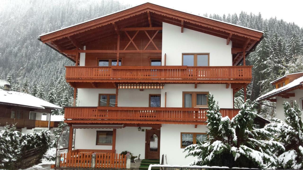 Pension Schwemberger Ohne Fruehstueck Mayrhofen Exterior photo